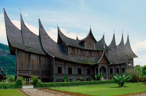 Rumah tradisional di Minangkabau